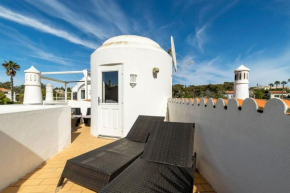 91 adm fabulous townhouse with communal pool